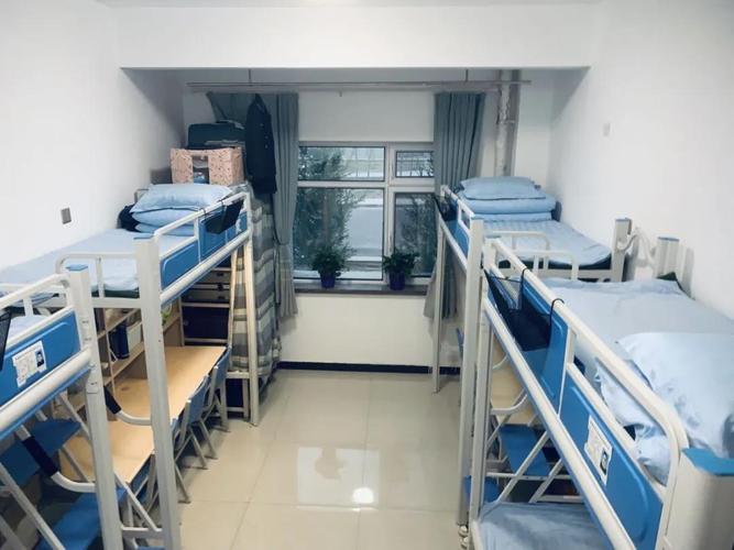 新疆医科大学厚薄学院宿舍条件好吗？学校评价怎么样